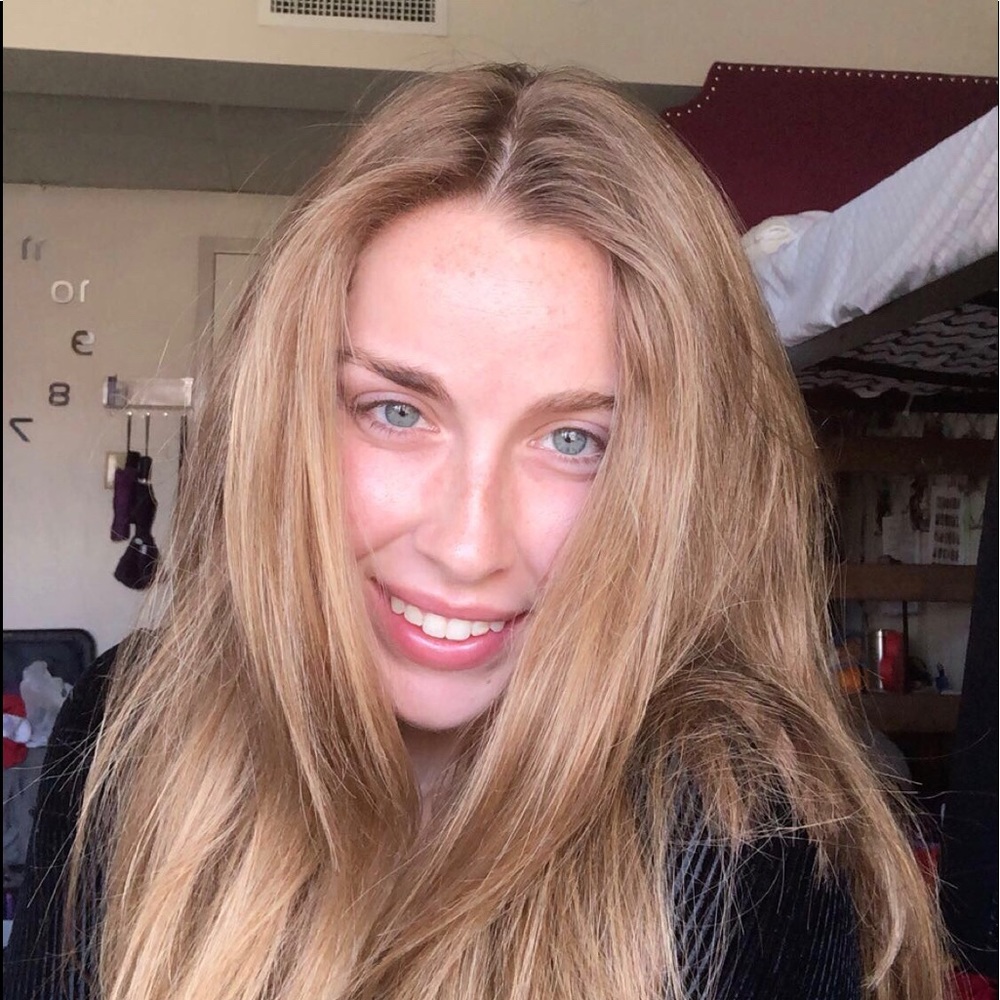 Meet your Posher, Brooke